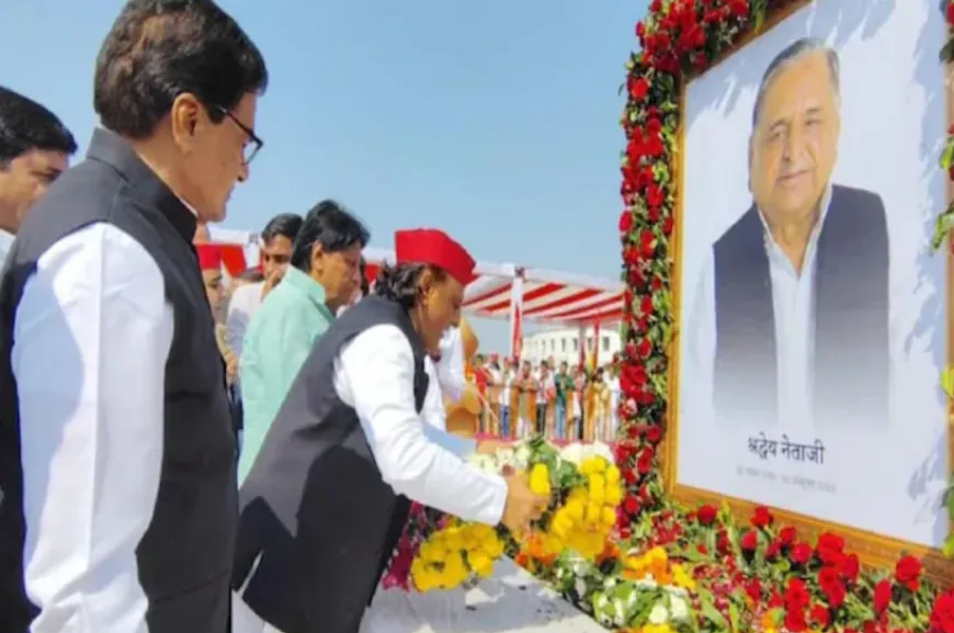 मुलायम सिंह यादव की पुण्यतिथि पर अखिलेश यादव ने दी श्रद्धांजलि, समाधि स्थल पर उमड़ा जनसैलाब