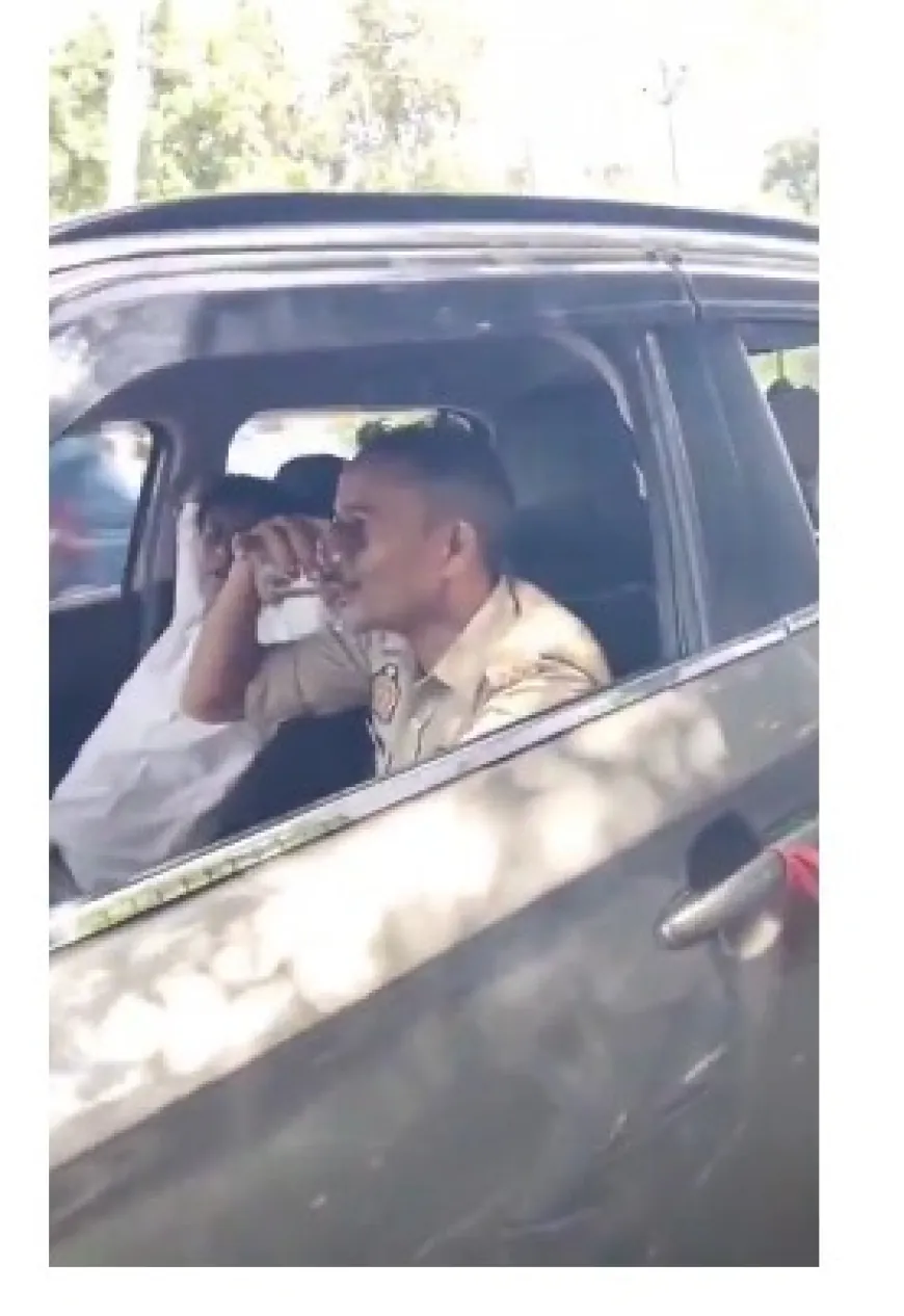 झाँसी में SSP OFFICE के सामने सिपाहियों ने पी शराब दोनों पुलिसकर्मी हुए निलंबित !