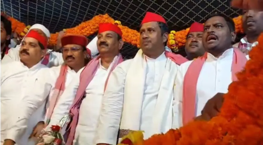 समाजवादी पार्टी के प्रदेश अध्यक्ष श्याम लाल पाल पहुंचे बलरामपुर किया जनसभा को संबोधित !