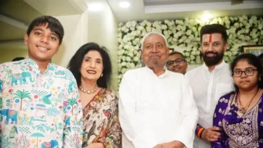 छठ के बहाने नितीश पहुंचे चिराग पासवान के घर क्या नितीश चल रहे कोई नई चाल !