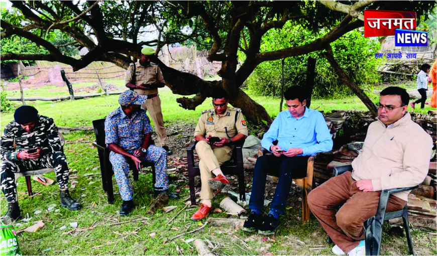 बहराइच में नाव पलटने से मचा हाहाकार, 8 लोगों की तलाश अब भी जारी