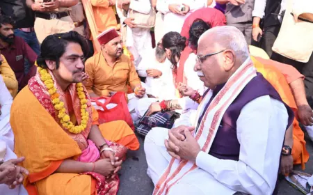 'सनातन हिंदू एकता पदयात्रा' में पहुंचे VVIP, EX. CM सहित क्रिकेटर व रेसलर ने दिया समर्थन