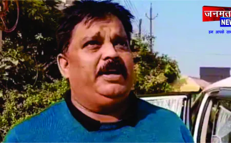 अयोध्या में अवैध होर्डिंग हटाने का अभियान तेज