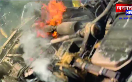 छात्रों से भरी स्कूल वैन में लगी आग, कूदकर बचाई बच्चों ने जान