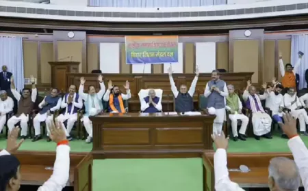 नीतीश कुमार ने दिया मुख्यमंत्री पद से इस्तीफा, कल होगा नई सरकार का शपथ ग्रहण