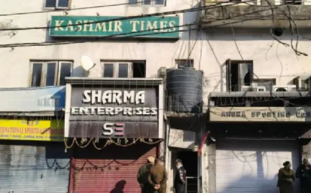 पुलिस और SIA ने अंग्रेजी अखबार के दफ्तर में मारा छापा, एके-47 व ग्रेनेड का लीवर बरामद