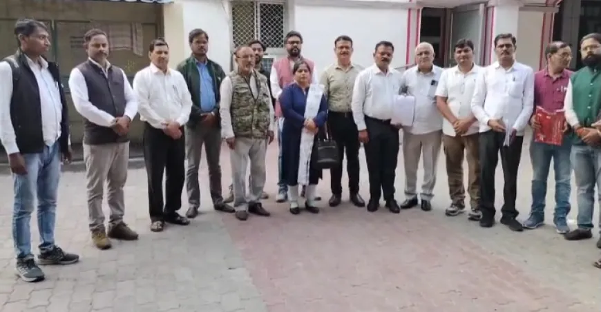 ऑनलाइन हाजिरी को लेकर शिक्षकों में रोष, विभागीय दबाव पर रोक की मांग !