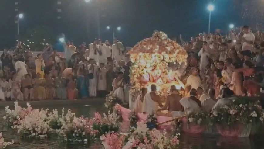 नौका विहार के साथ हुआ चंद्रोदय मंदिर के त्रिदिवसीय कार्तिक उत्सव का भव्य समापन