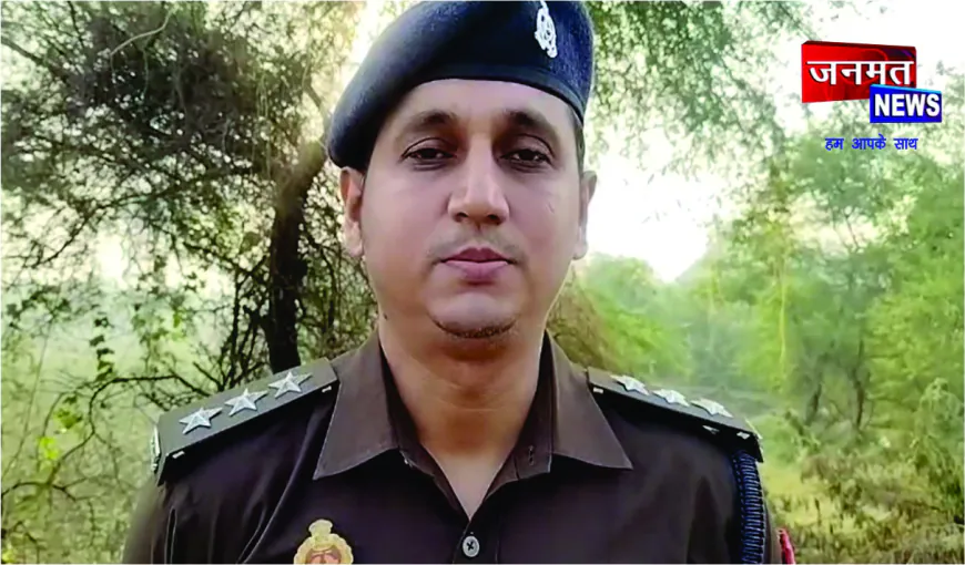 सड़क किनारे युवक का शव मिलने से मचा हड़कंप, पुलिस जांच में जुटी