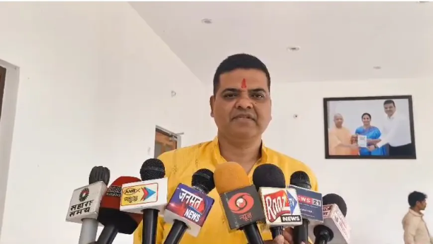 भव्य श्रीमद्भागवत कथा का आयोजन