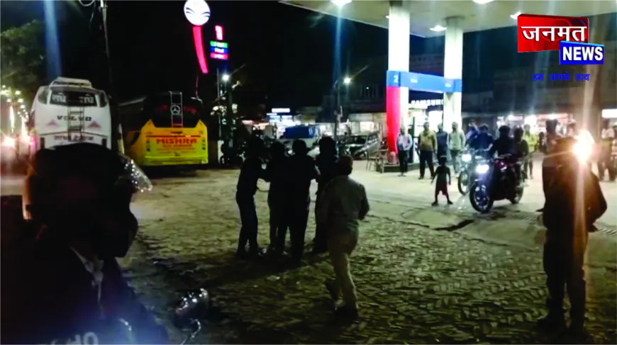 हरदोई में महिला से अभद्रता करने वाला युवक सरेआम पिटा, पुलिस जांच में जुटी