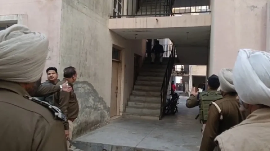 पंजाब: घरेलू कलह में कत्ल, जेल के गार्ड ने AK-47 से पत्नी-सास को भूना; पुलिस से घिरने पर की खुदकुशी