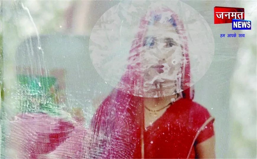 महिला ने फांसी लगाकर दी जान, गांव में छाया मातम