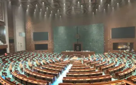 लोकतंत्र के लिए खतरा है SIR, छीनेगा वोट का अधिकार; संसद सत्र से पहले विपक्ष ने जताए इरादे