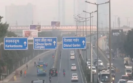 दिल्ली में सांसों पर संकट बरकरार, कई इलाकों में AQI 400 के पार; दृश्यता भी बेहद कम