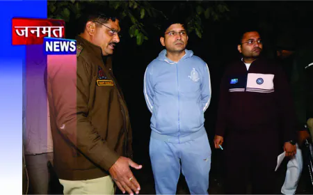 संभल में भीषण सड़क हादसा, घने कोहरे में कैंटर ने बाइक सवारों को रौंदा, महिला समेत चार की मौत