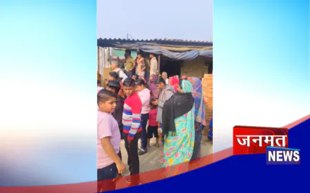 चंदौली: अनियंत्रित होकर बच्चों पर पलटा तेज रफ्तार मिट्टी लदा डंपर, 5 वर्षीय बच्चे की मौत