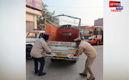 कोहरे में सड़क सुरक्षा को लेकर अमेठी पुलिस का जागरूकता अभियान, नियमों का पालन करने की अपील