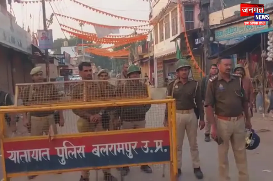 बलरामपुर: थाने की जमीन पर बने अवैध मजार पर चला बुलडोजर, राजस्व व पुलिस टीम की संयुक्त कार्रवाई