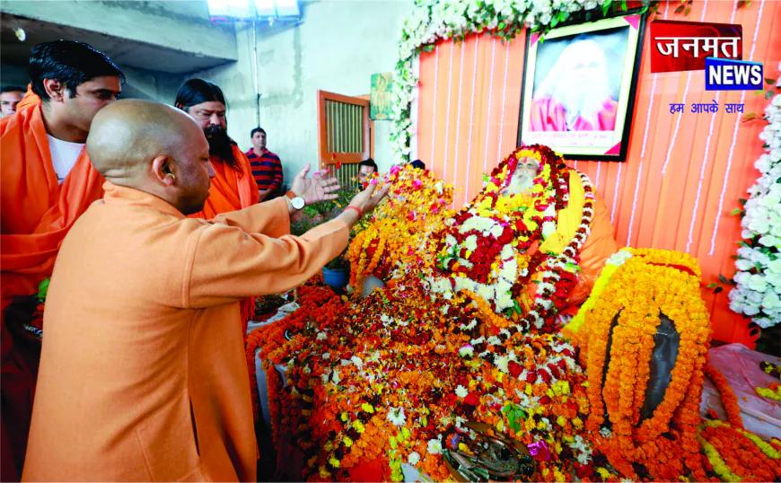 राम मंदिर आंदोलन के प्रमुख सूत्रधार डॉ.रामविलास दास वेदांती को सीएम योगी ने अयोध्या में दी गई भावभीनी श्रद्धांजलि