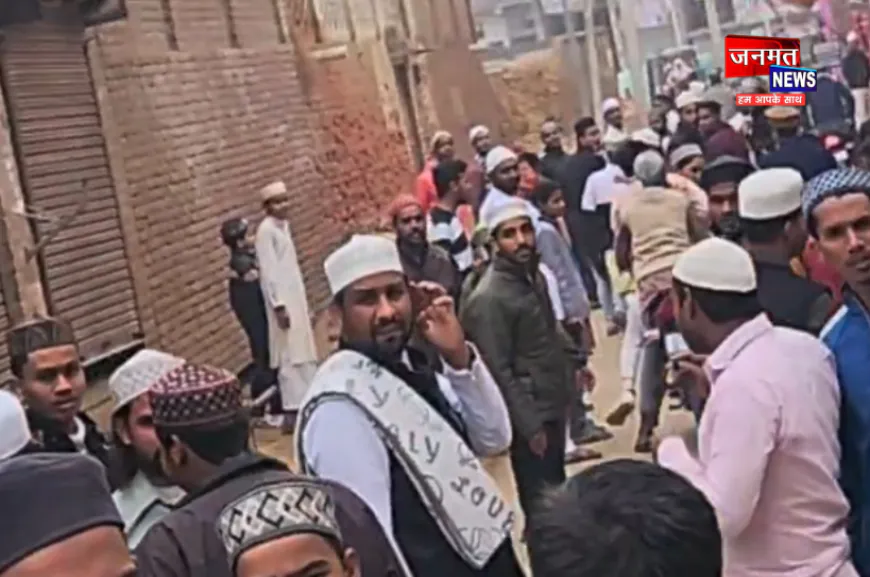 फर्रुखाबाद: जुमे की नमाज के बाद जमकर बवाल, पुरानी रंजिश को लेकर दो पक्ष आमने-सामने