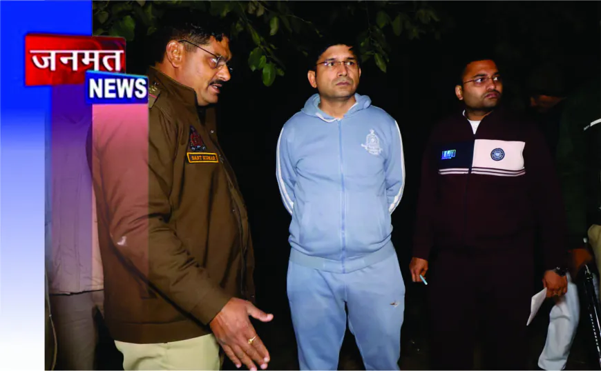 संभल में भीषण सड़क हादसा, घने कोहरे में कैंटर ने बाइक सवारों को रौंदा, महिला समेत चार की मौत