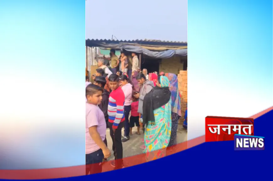 चंदौली: अनियंत्रित होकर बच्चों पर पलटा तेज रफ्तार मिट्टी लदा डंपर, 5 वर्षीय बच्चे की मौत