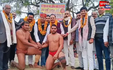 रायबरेली की मिट्टी में गूंजा कुश्ती का दांव-पेंच, जम्मू-कश्मीर के राकेश बने दंगल के शेर