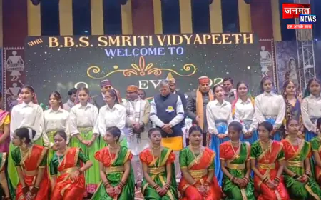 औरैया: विद्यालय के वार्षिकोत्सव में बोले मंत्री धर्मवीर प्रजापति- ऐसे आयोजनों से होता है बच्चों का सर्वांगीण विकास