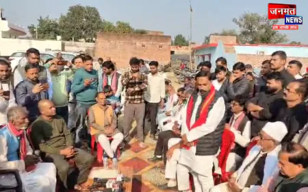 बहराइच: हत्या पीड़ित परिवारों से मिला सपा का डेलिगेशन, कानून व्यवस्था पर उठाए सवाल