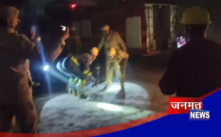 हरदोई: पुलिस व प्रशासन ने किया ब्लैकआउट मॉक ड्रिल, हवाई हमले से निपटने की दी जानकारी