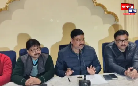 अयोध्या में मतदाता सूची विवाद बढ़ा, पूर्व मंत्री पवन पांडे ने लगाया गड़बड़ी का आरोप