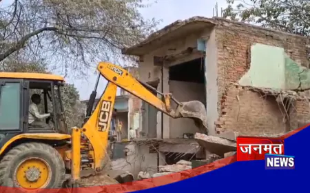 फतेहपुर: सरकारी जमीन पर बने अवैध निर्माण पर चला प्रशासन का बुलडोजर, मचा हड़कंप