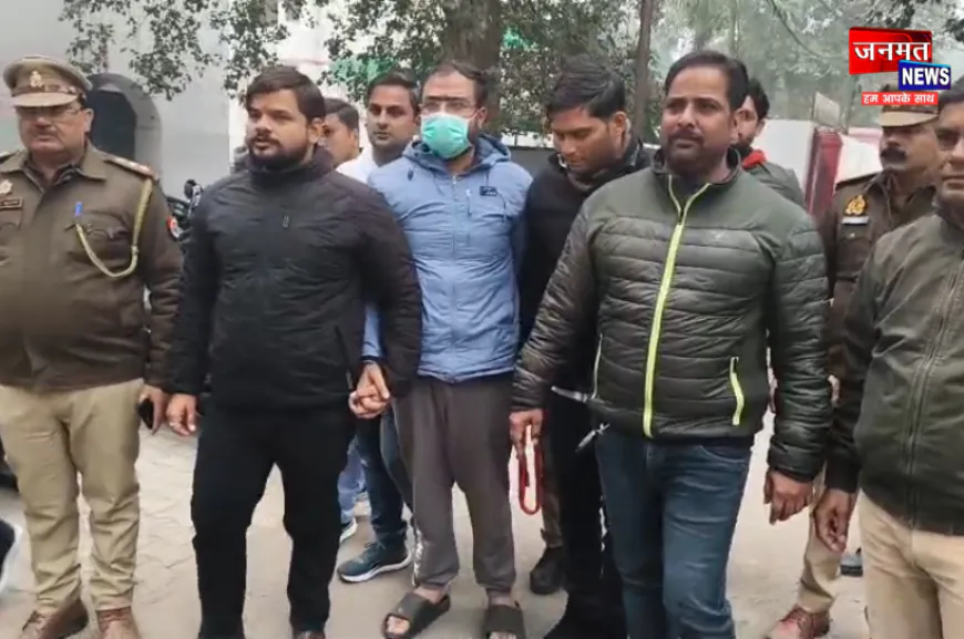 मुखबिरी के शक में AMU शिक्षक की हत्या मामले में एक गिरफ्तार, दो फरार की तलाश में जुटी पुलिस