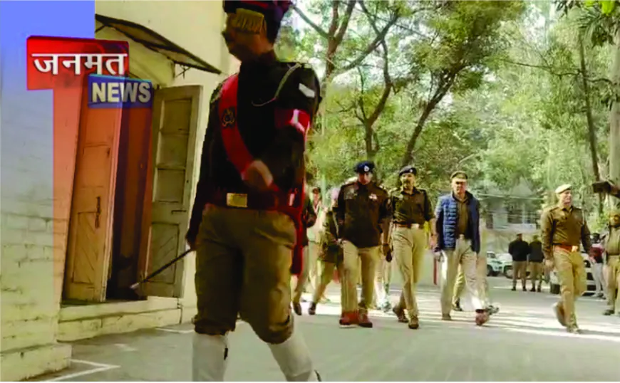 मुज़फ्फरनगर में एसएसपी संजय वर्मा का औचक निरीक्षण, पुलिस महकमे में मची खलबली