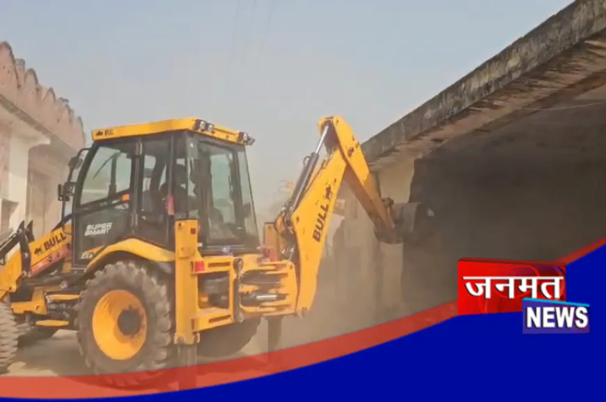 संभल: एकबार फिर शुरू हुई बुलडोज़र कार्यवाही, 27 बीघा सरकारी जमीन पर है अवैध निर्माण