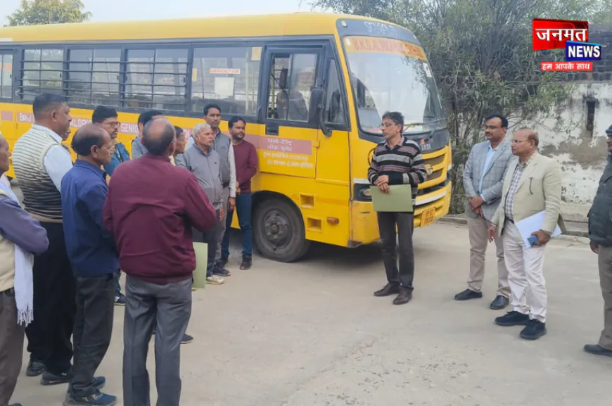 उरई: एआरटीओ ने चालकों-परिचालकों को परिवहनों नियमों की दी जानकारी, गाड़ी में मेडिकल किट रखने के निर्देश