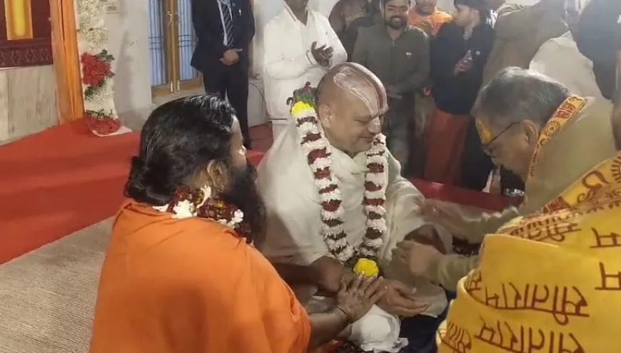 अयोध्या पहुंचे योग गुरु बाबा रामदेव ने चलाया योग शिविर 