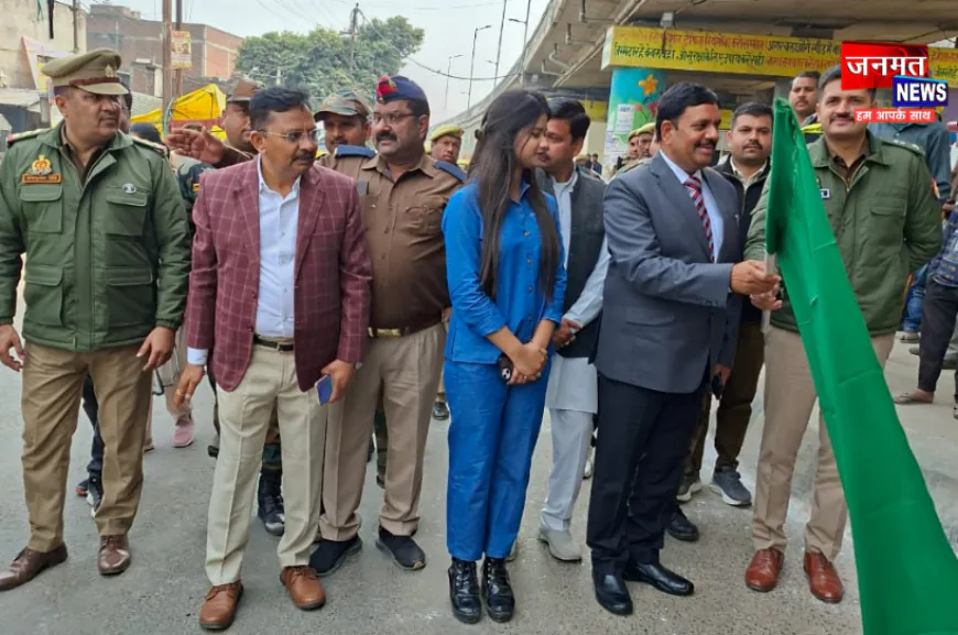 औरैया में राष्ट्रीय सड़क सुरक्षा माह का आयोजन, यातायात नियमों के प्रति किया जागरूक