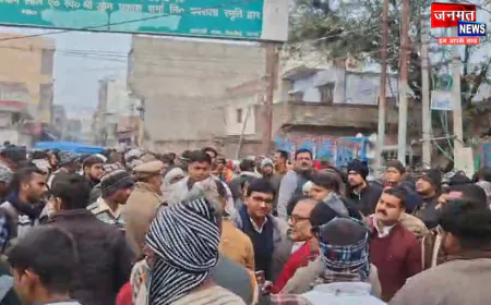 संभल: चुनावी रंजिश में महिला की हत्या, शव रखकर प्रदर्शन; गिरफ्तारी की मांग को लेकर रोका अंतिम संस्कार