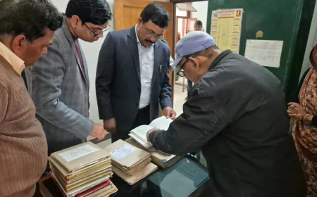 वार्षिक निरीक्षण में जिलाधिकारी सख़्त, विकास कार्यों व योजनाओं की गहन समीक्षा