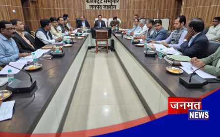 उरई: सड़क सुरक्षा पर प्रशासन की कड़ी नजर, रॉन्ग साइड व ओवरस्पीडिंग पर कड़ी कार्यवाही के निर्देश