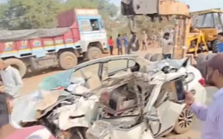 छत्तीसगढ़: धमतरी में बस-कार की जोरदार भिड़ंत, CRPF के तीन जवानों समेत 4 लोगों की मौत