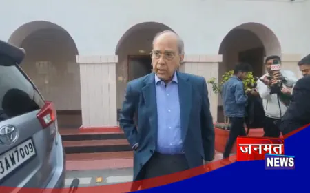 दो दिवसीय बैठक में भाग लेने अयोध्या पहुंचे नृपेंद्र मिश्र, मीडिया को दी विकास कार्यों की जानकारी