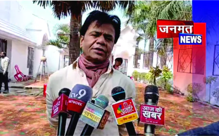 तिहाड़ जेल से रिहा होने के बाद फिल्म अभिनेता राजपाल यादव पहुंचे अपने जन्मस्थान शाहजहांपुर, समर्थकों ने किया स्वागत