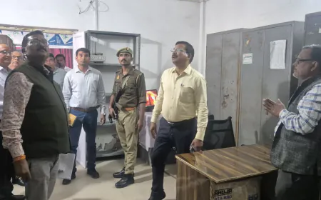 तहसील कौंच और नगर पालिका उरई का डीएम ने किया सघन निरीक्षण