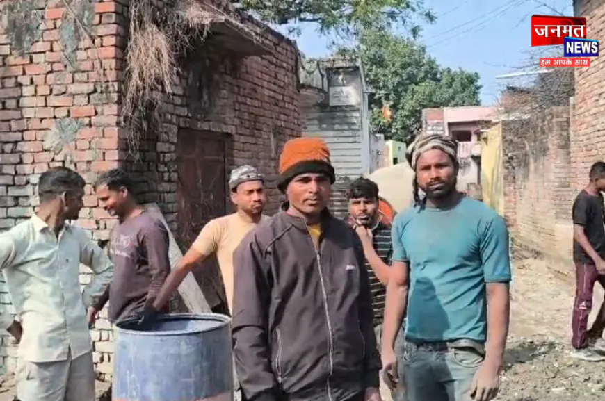 एटा: नाला निर्माण का विरोध, मजदूरों पर पथराव; दो घायल, निर्माण सामग्री को किया क्षतिग्रस्त