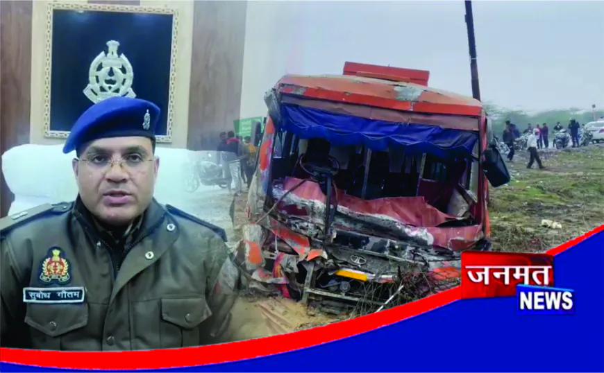 भीषण सड़क हादसा, कंटेनर से टकरा कर निजी बस खाई में गिरी, चालक की मौत, कई यात्री घायल