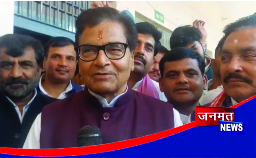 औरैया में प्रो. रामगोपाल यादव ने किया विज्ञान प्रयोगशाला का उद्घाटन, SIR मुद्दे पर भाजपा सरकार पर साधा निशाना