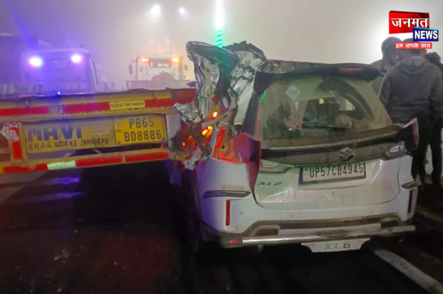 कुशीनगर में तेज रफ़्तार का कहर, कार ने खड़े ट्रेलर में मारी जोरदार टक्कर; तीन युवकों की मौत